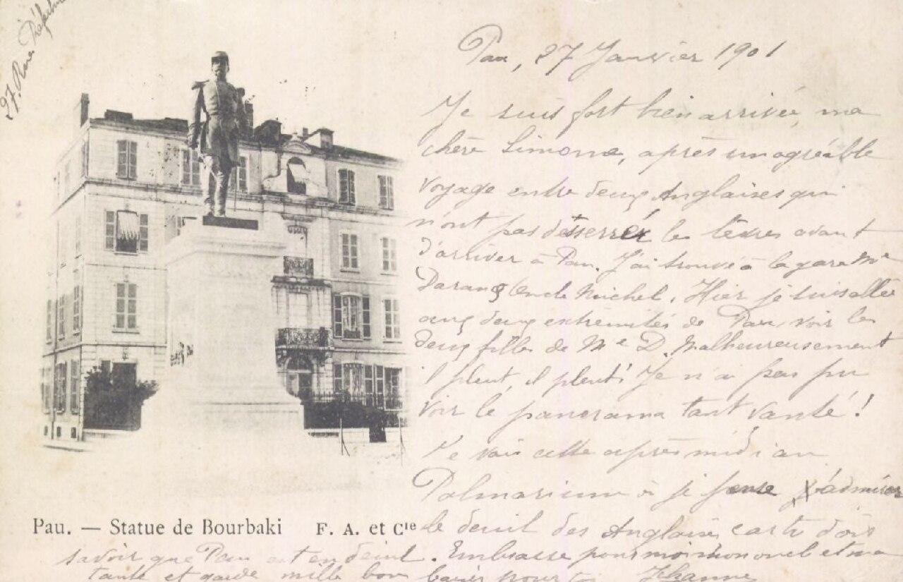 Old French postcard showing the Bourbaki statue at Pau on the left, with a full page of handwritten cursive correspondence in French dated 1901 on the right.