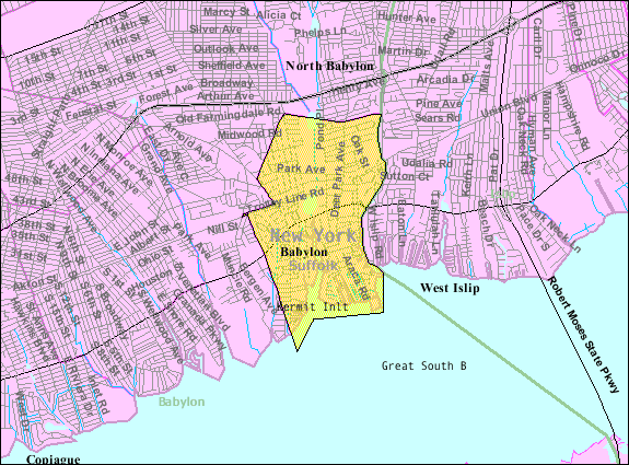U.S. Census 2000 reference map of Babylon village, New York, showing a street grid, parcel boundaries and a highlighted village outline along the South Bay shoreline.